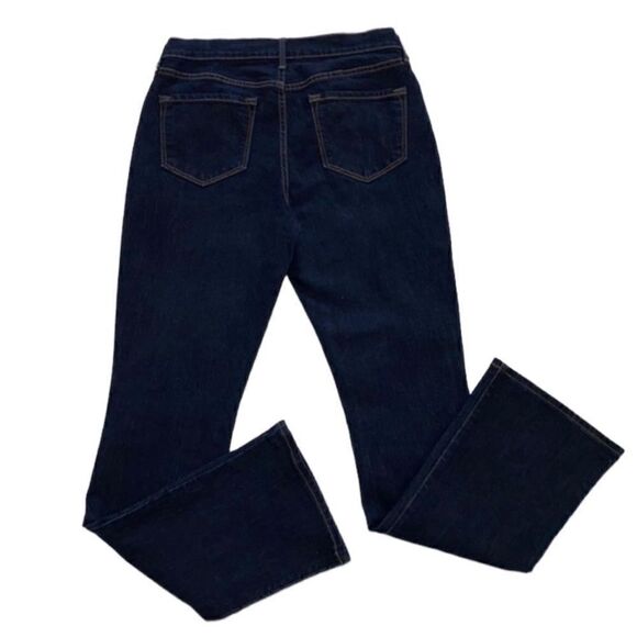 Old Navy Mid-rise Flare Jeans (Size 6) - Picture 2 of 7